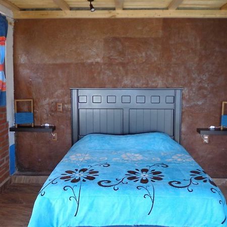 Zirahuen Cuin Habitaciones Rusticas Bagian luar foto